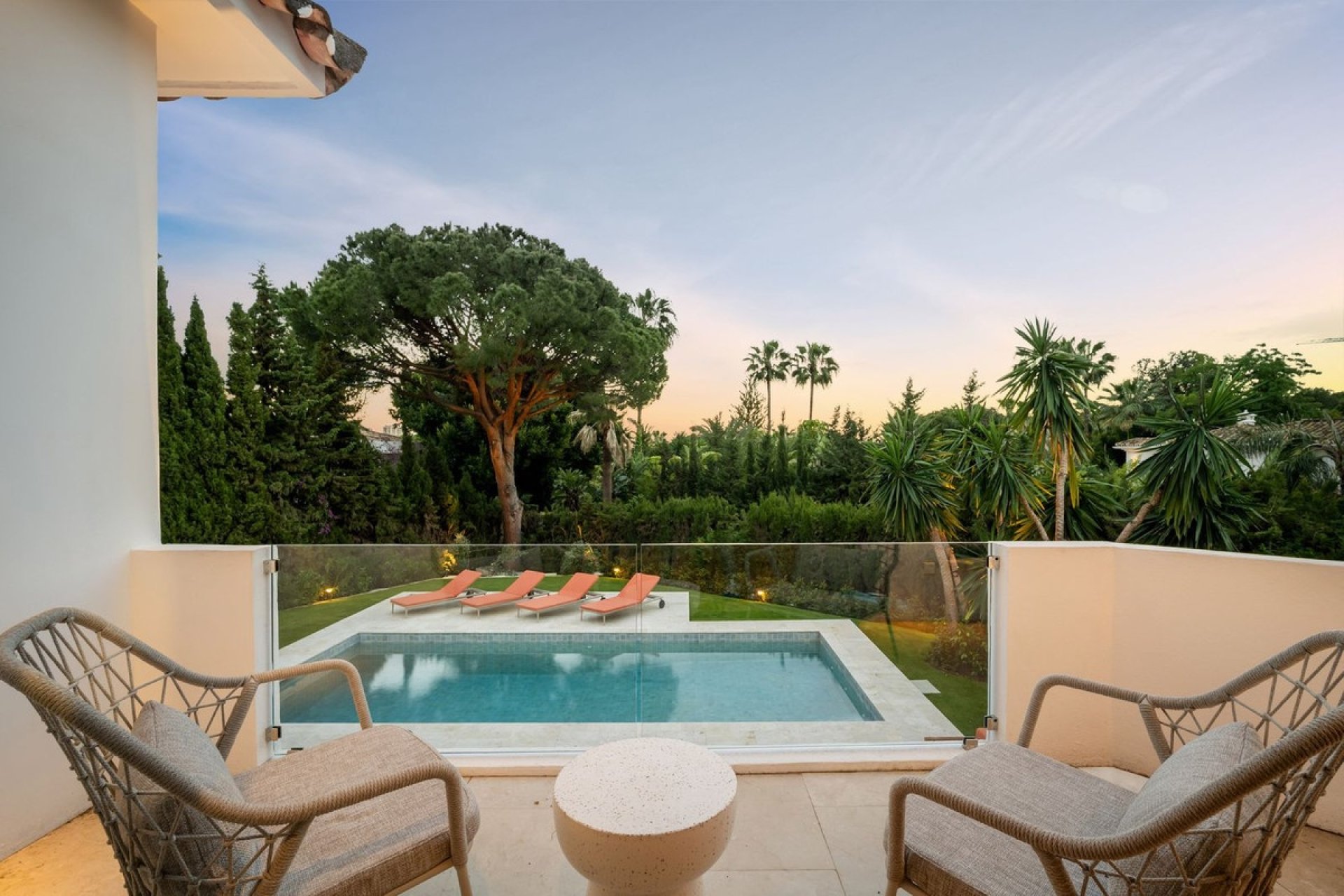 Herverkoop - Villa -
Nueva Andalucía - Costa del Sol