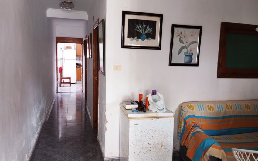 Herverkoop - Villa -
Oliva