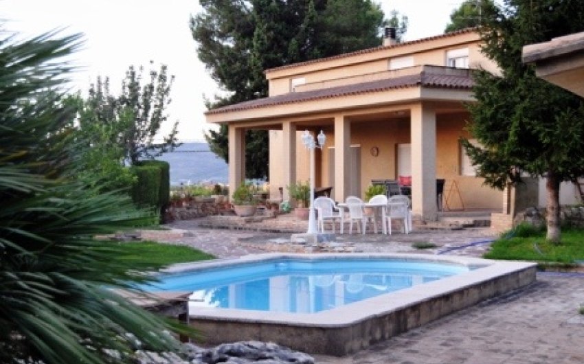 Herverkoop - Villa -
Ontinyent