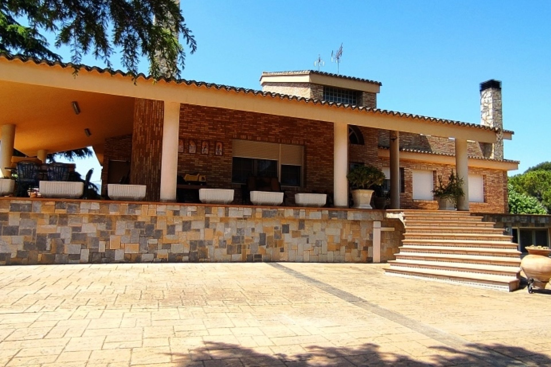 Herverkoop - Villa -
Ontinyent