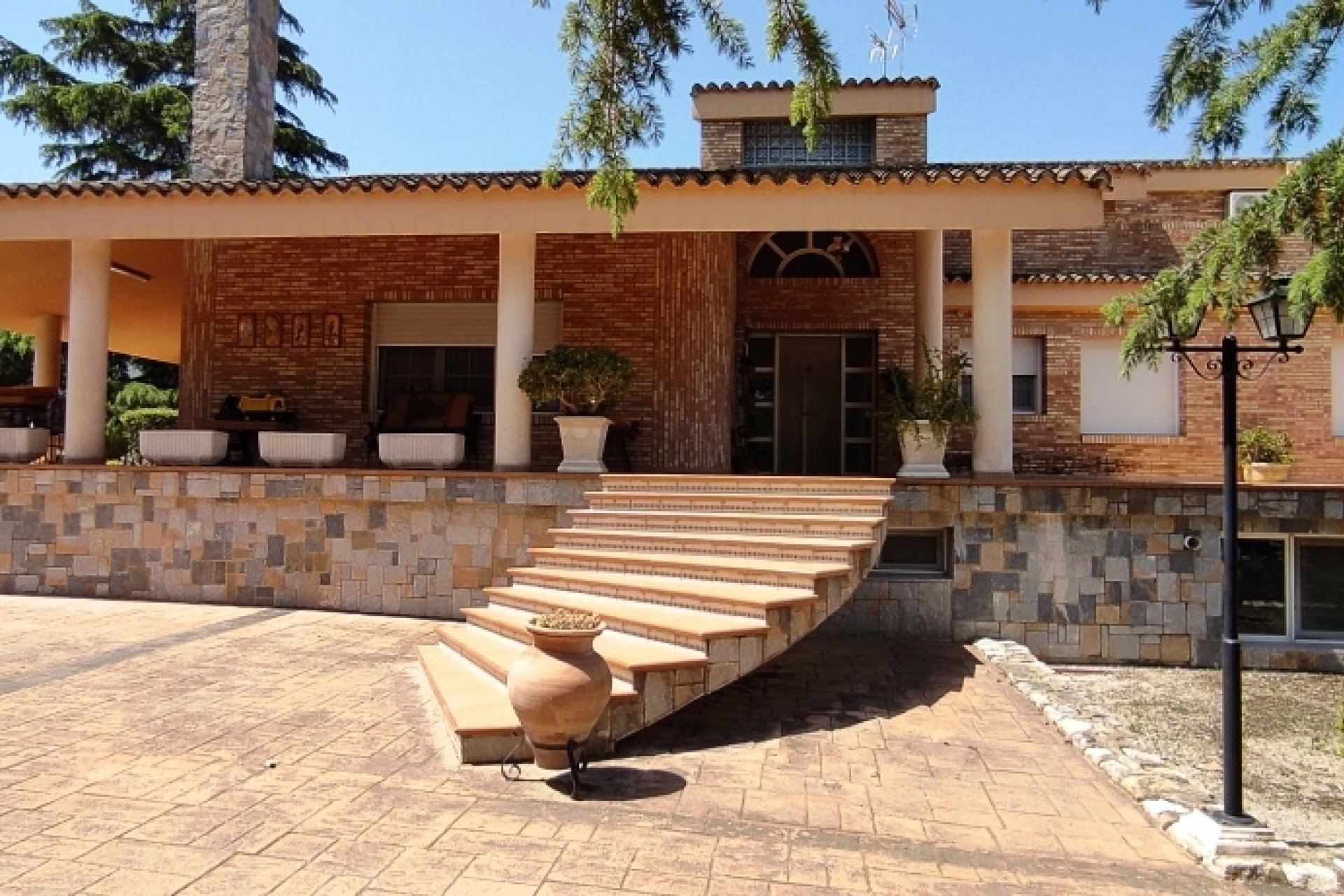 Herverkoop - Villa -
Ontinyent