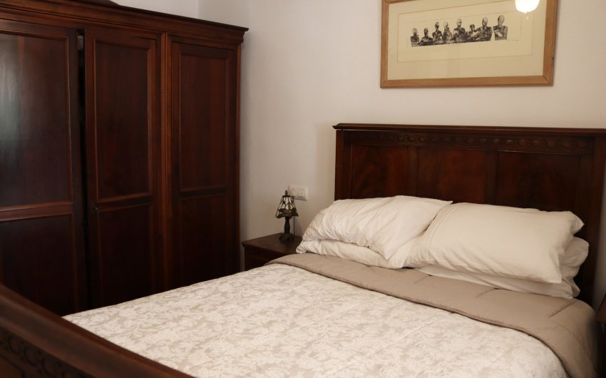 Herverkoop - Villa -
Orba - Inland