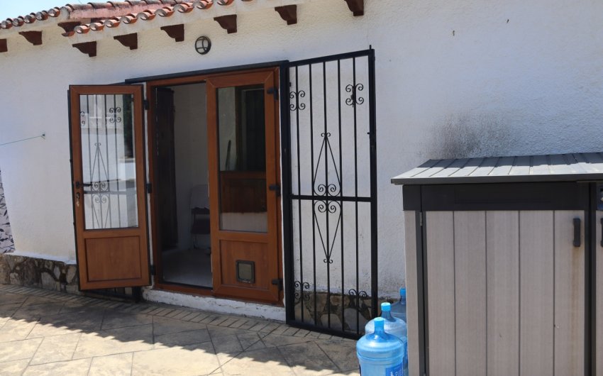 Herverkoop - Villa -
Orba - Inland