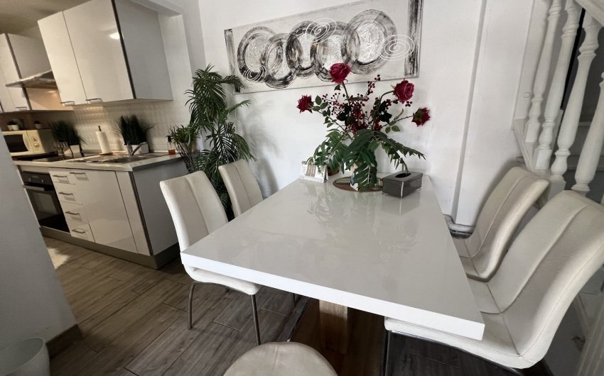 Herverkoop - Villa -
Orihuela - Costa Blanca