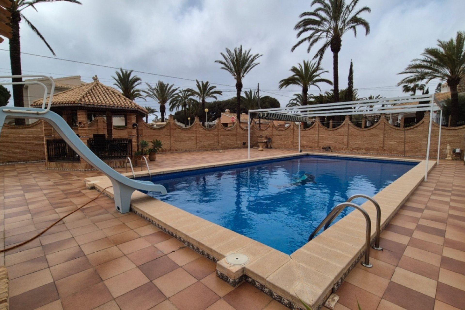 Herverkoop - Villa -
Orihuela - Costa Blanca