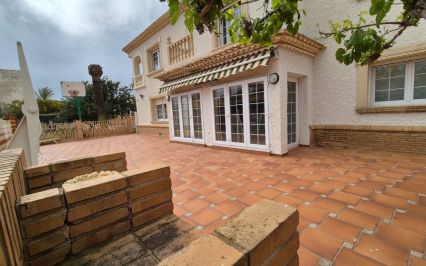 Herverkoop - Villa -
Orihuela - Costa Blanca