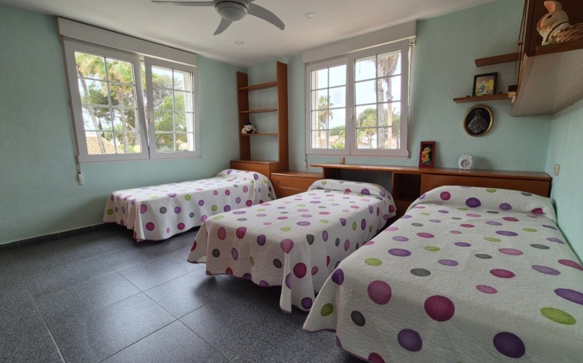 Herverkoop - Villa -
Orihuela - Costa Blanca