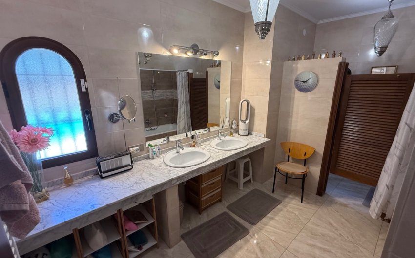 Herverkoop - Villa -
Orihuela - Costa Blanca