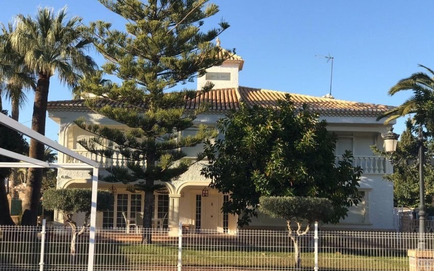 Herverkoop - Villa -
Orihuela Costa - Cabo Roig