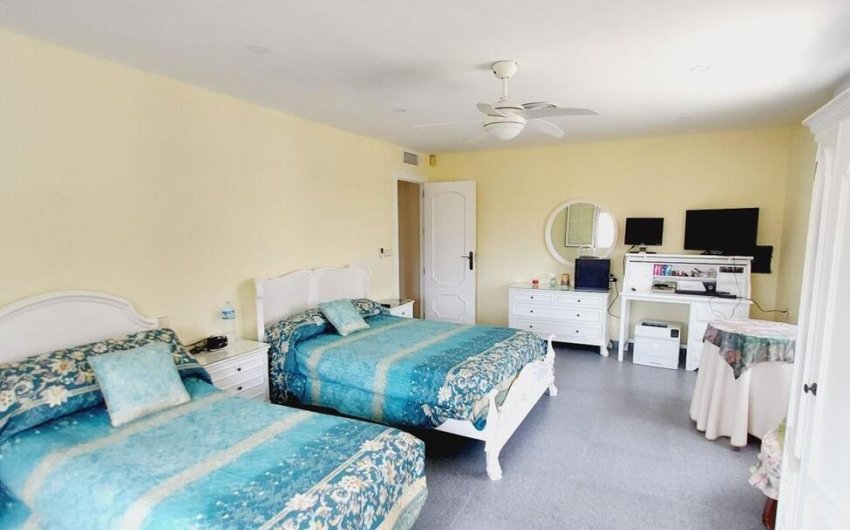 Herverkoop - Villa -
Orihuela Costa - Cabo Roig