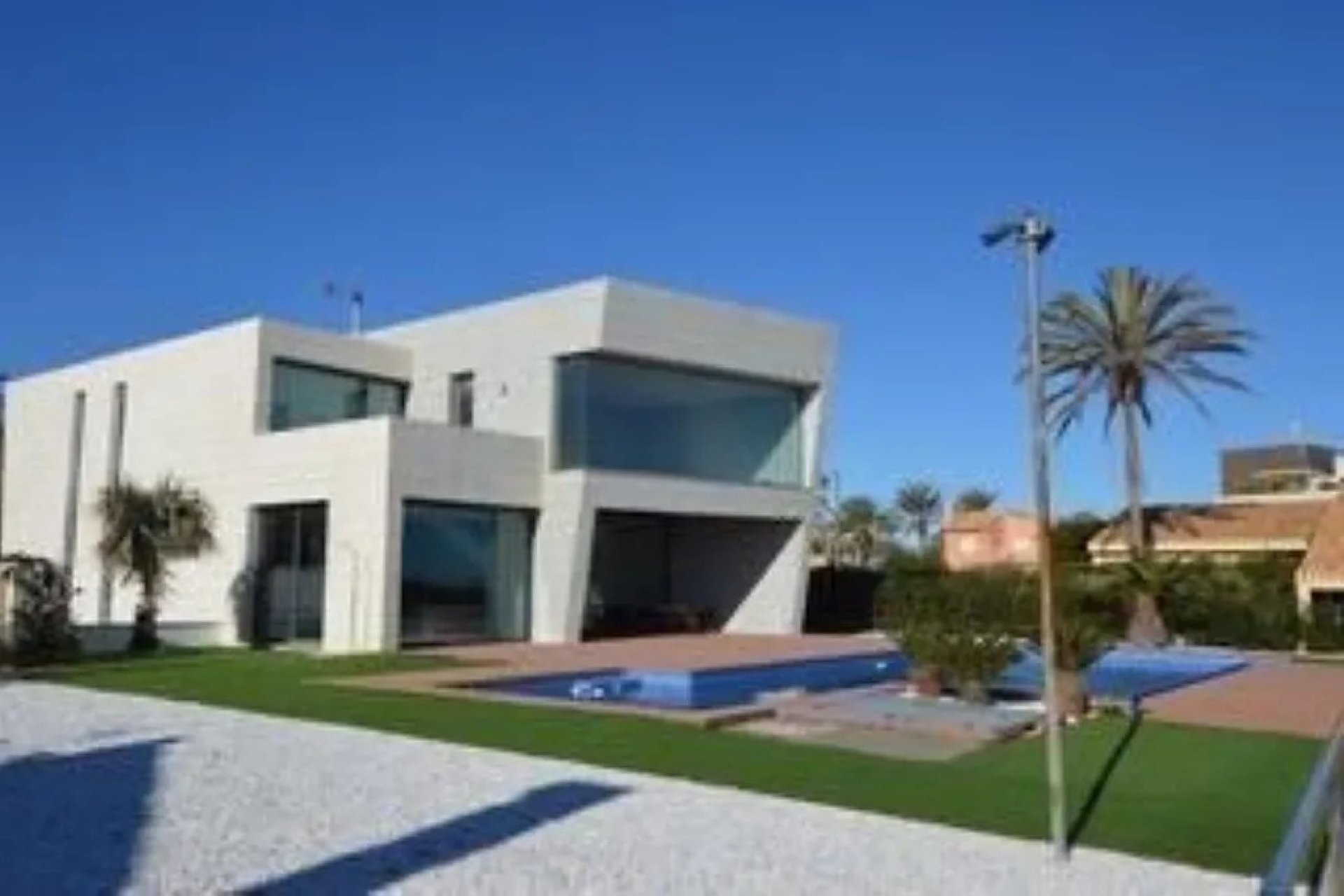 Herverkoop - Villa -
Orihuela Costa - Cabo Roig