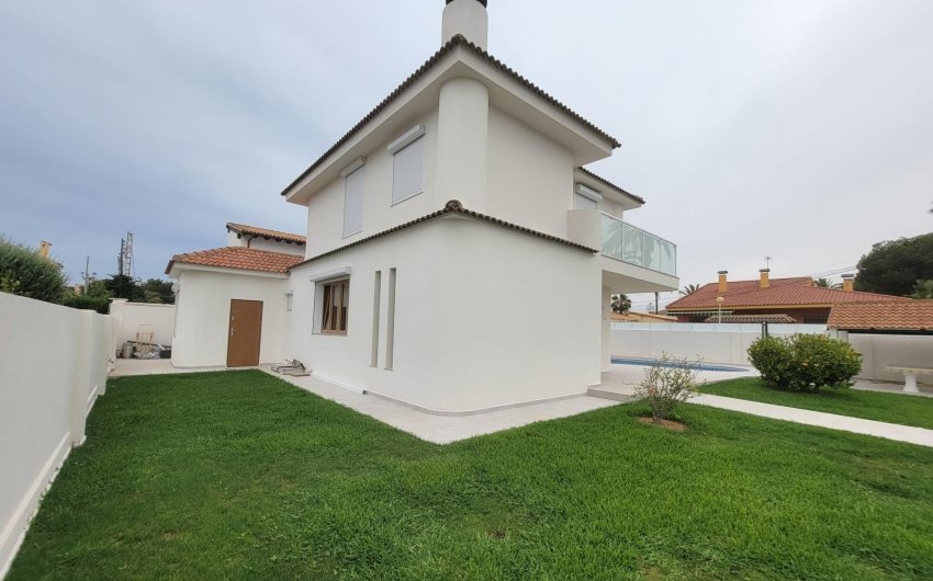 Herverkoop - Villa -
Orihuela Costa - Cabo Roig