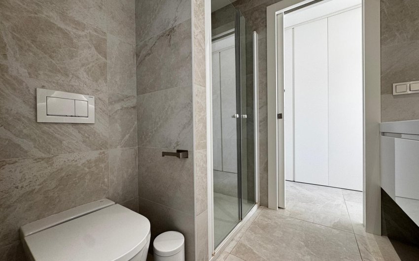 Herverkoop - Villa -
Orihuela Costa - Campoamor