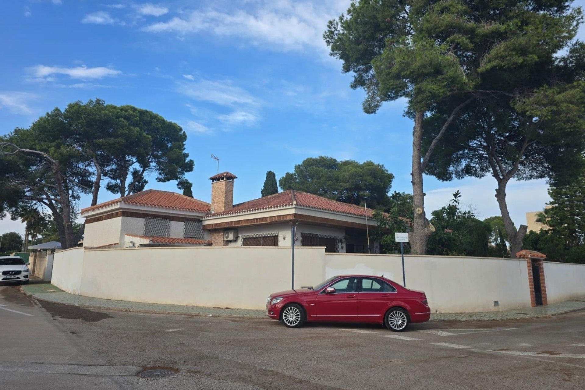 Herverkoop - Villa -
Orihuela Costa - Campoamor