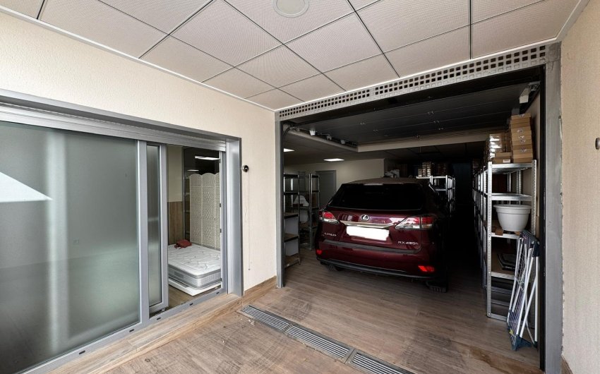 Herverkoop - Villa -
Orihuela Costa - Campoamor