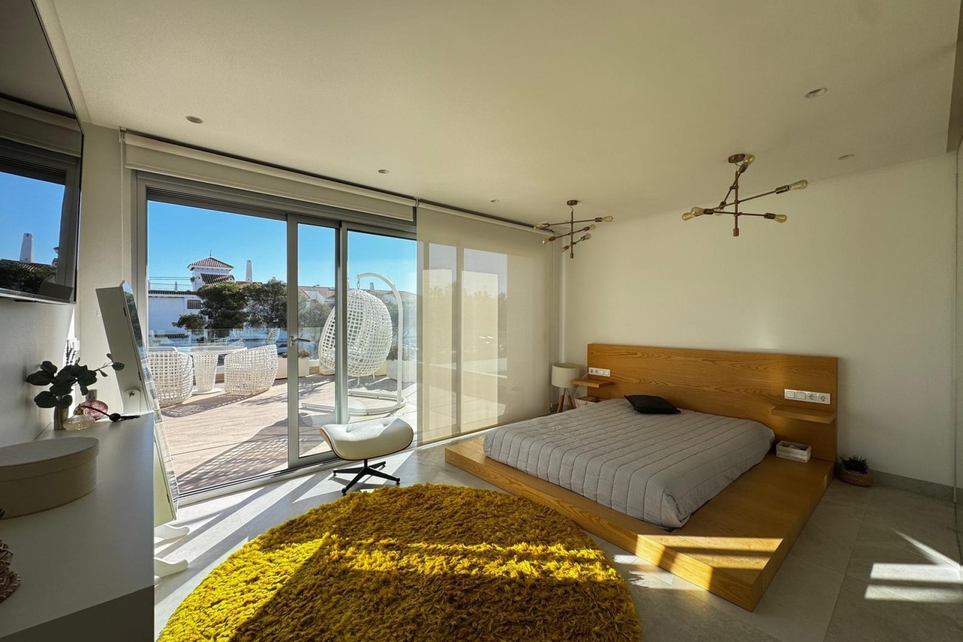 Herverkoop - Villa -
Orihuela Costa - Campoamor