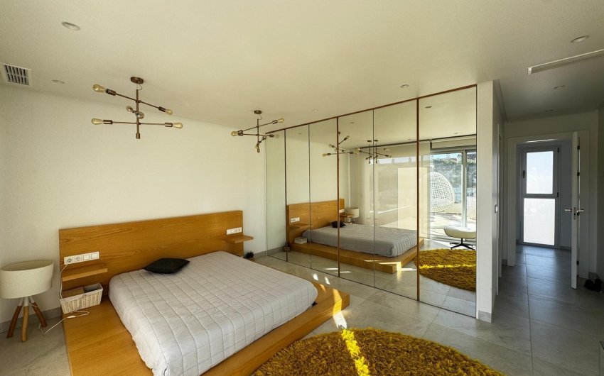 Herverkoop - Villa -
Orihuela Costa - Campoamor