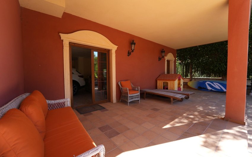 Herverkoop - Villa -
Orihuela Costa - Campoamor