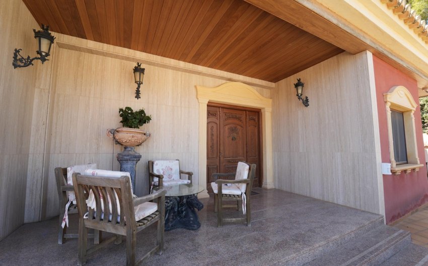 Herverkoop - Villa -
Orihuela Costa - Campoamor
