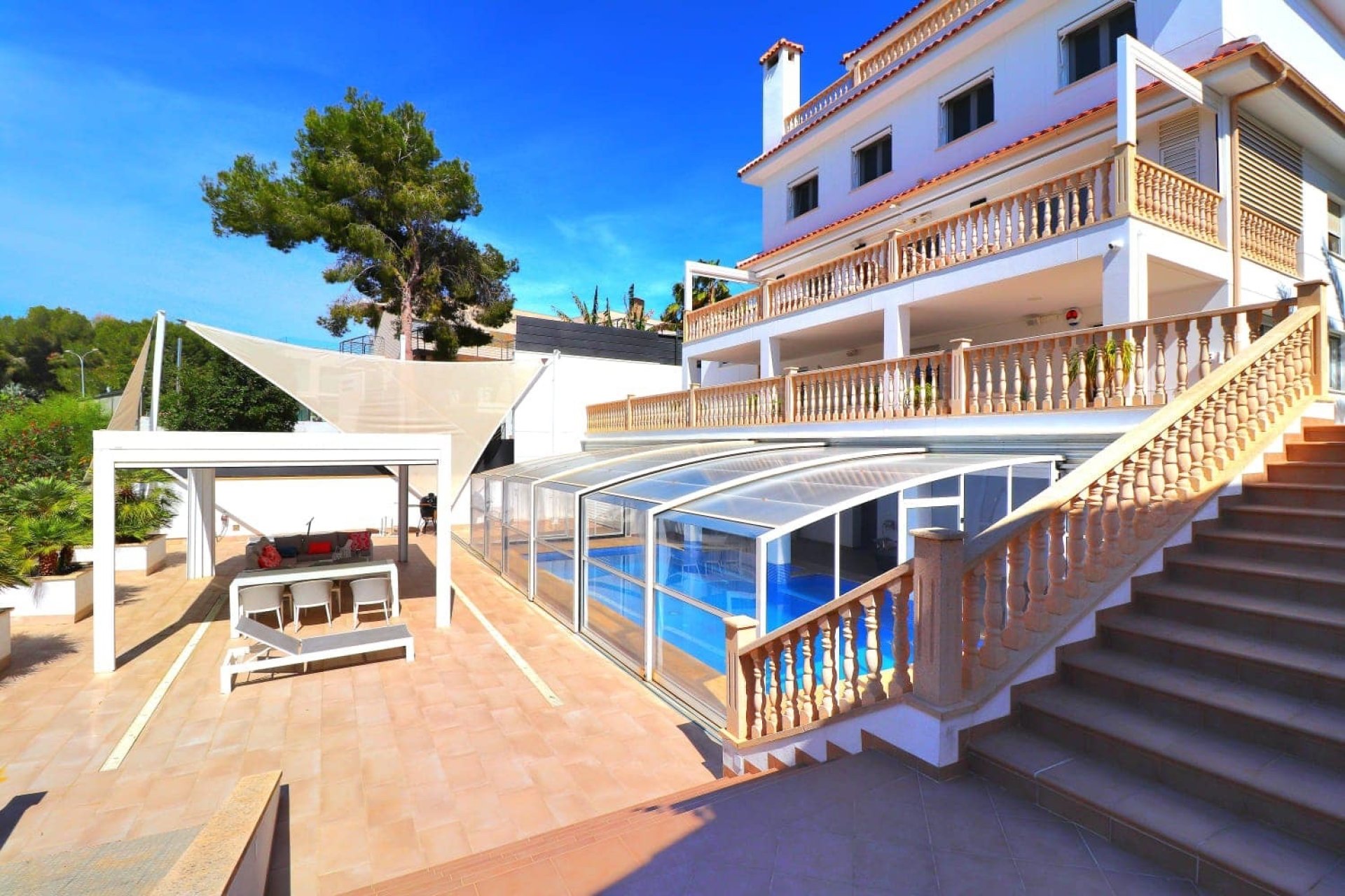 Herverkoop - Villa -
Orihuela Costa - Campoamor