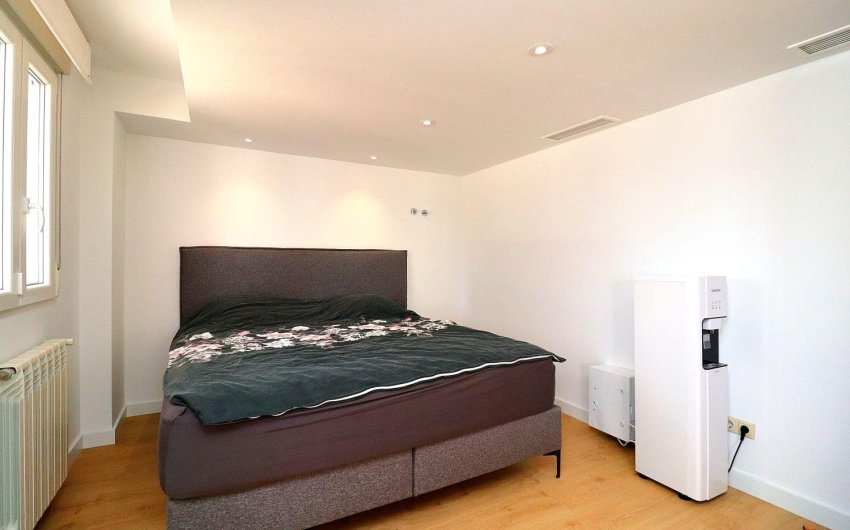 Herverkoop - Villa -
Orihuela Costa - Campoamor