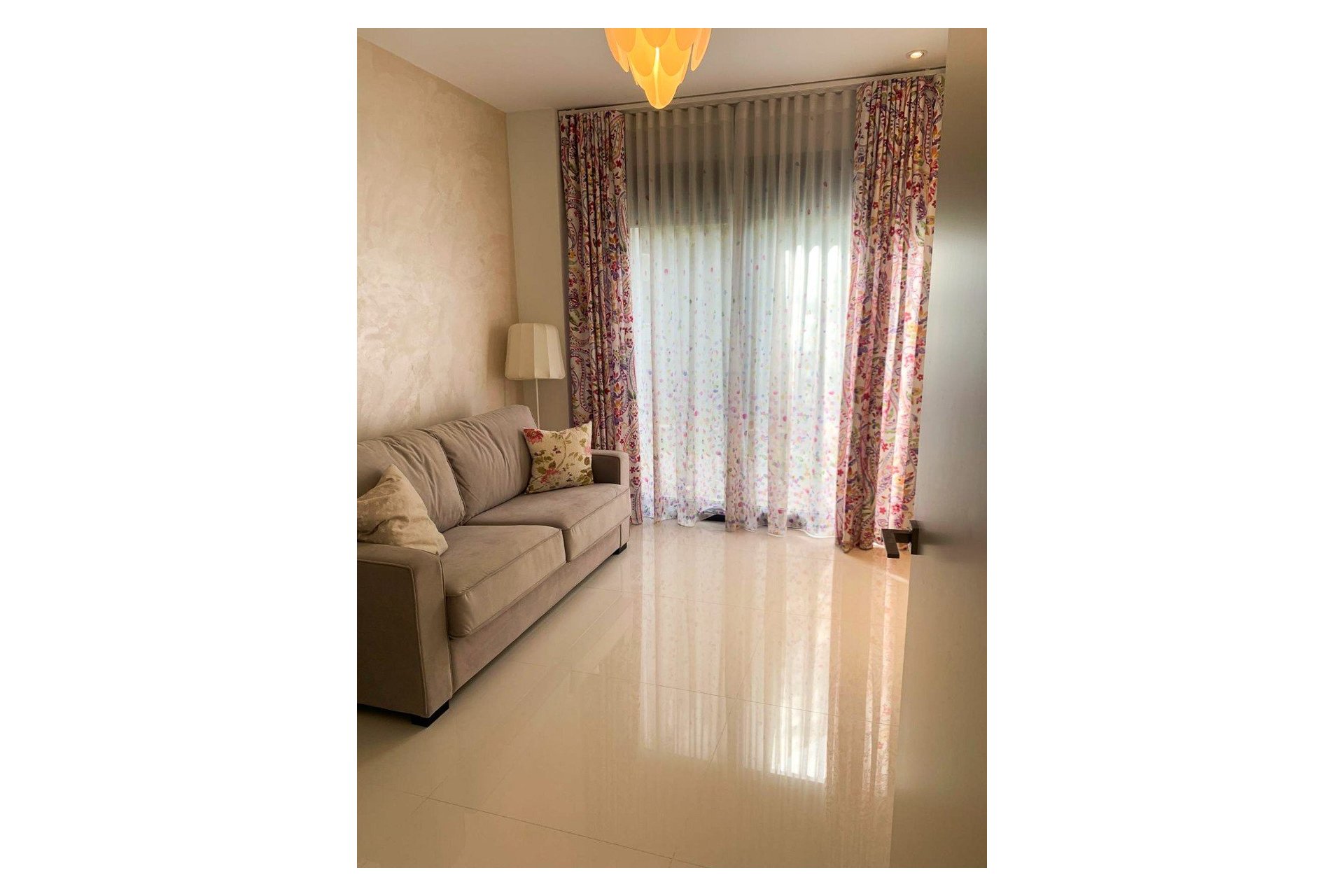 Herverkoop - Villa -
Orihuela Costa - Campoamor