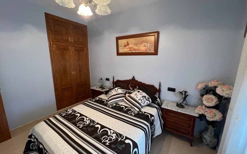 Herverkoop - Villa -
Orihuela Costa - Campoamor