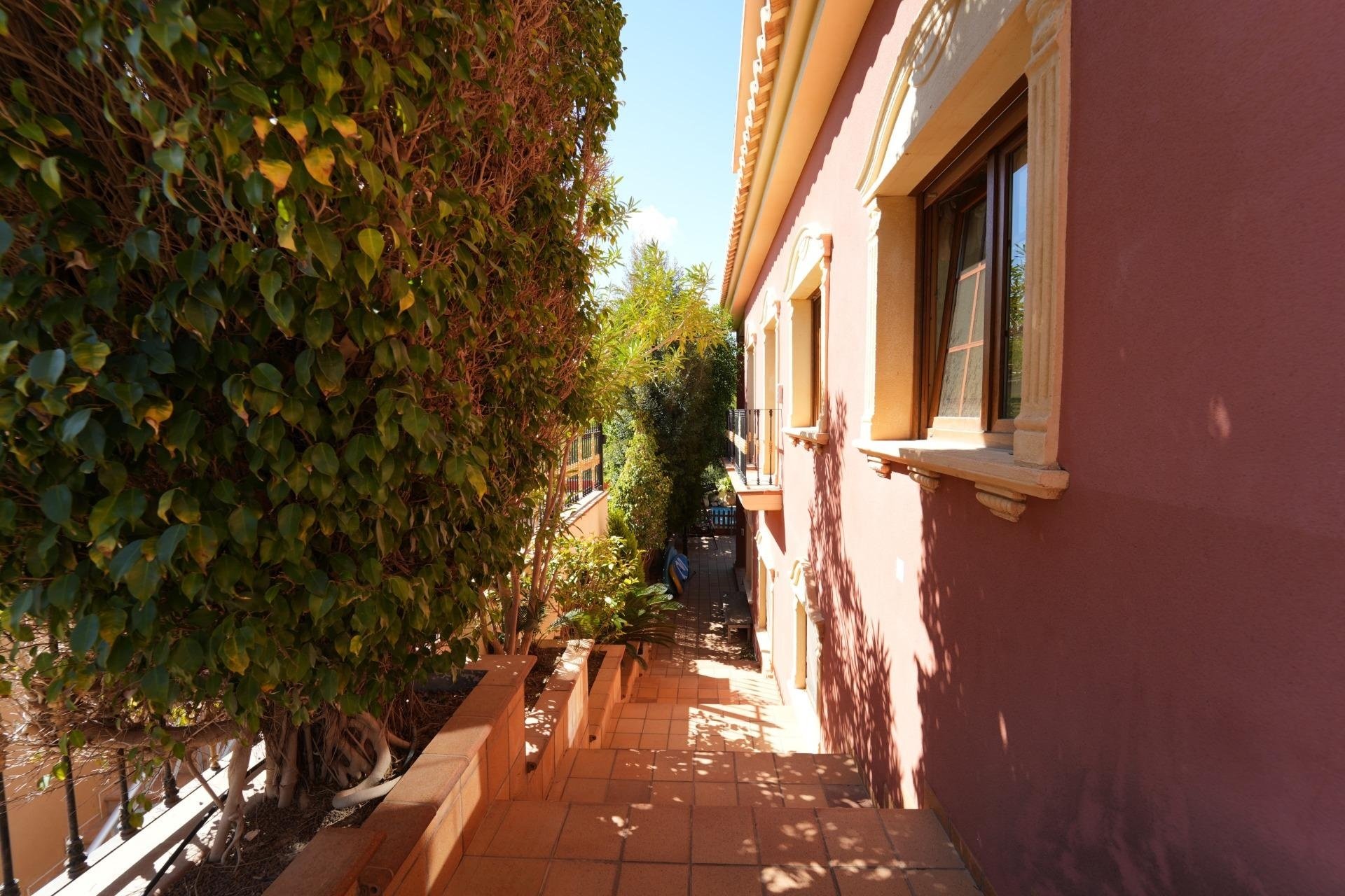 Herverkoop - Villa -
Orihuela Costa - Campoamor