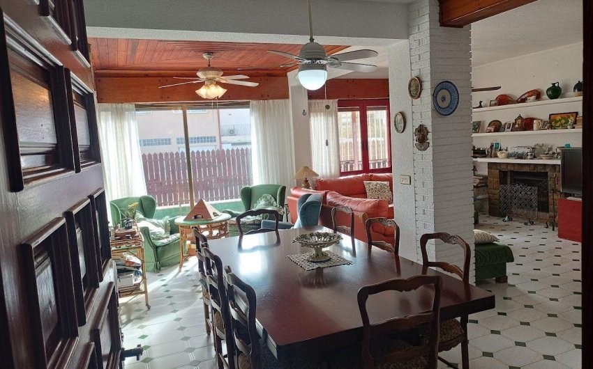 Herverkoop - Villa -
Orihuela Costa - Campoamor