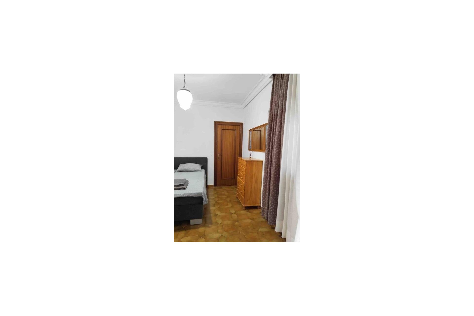 Herverkoop - Villa -
Orihuela Costa - Campoamor