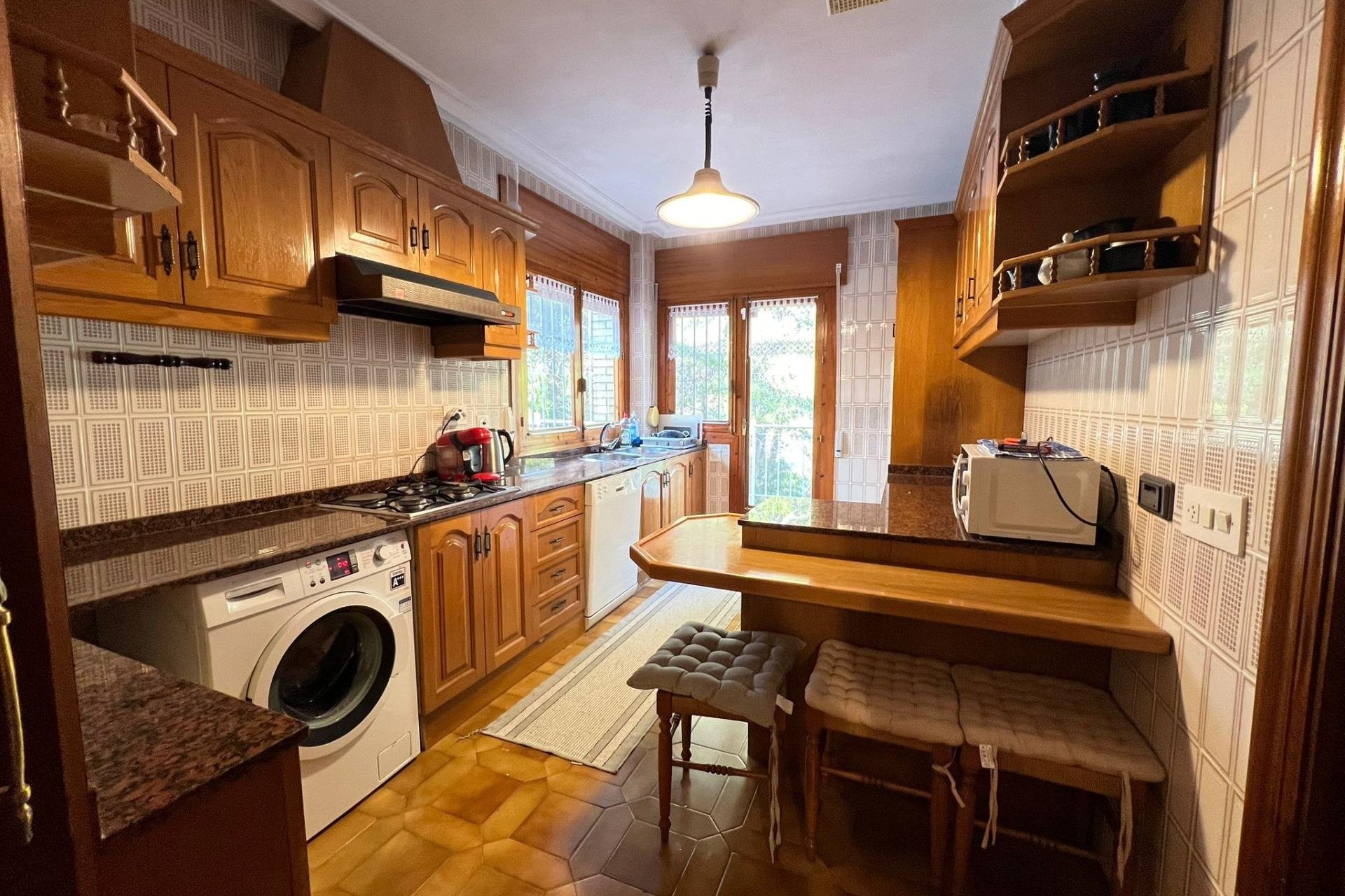 Herverkoop - Villa -
Orihuela Costa - Campoamor