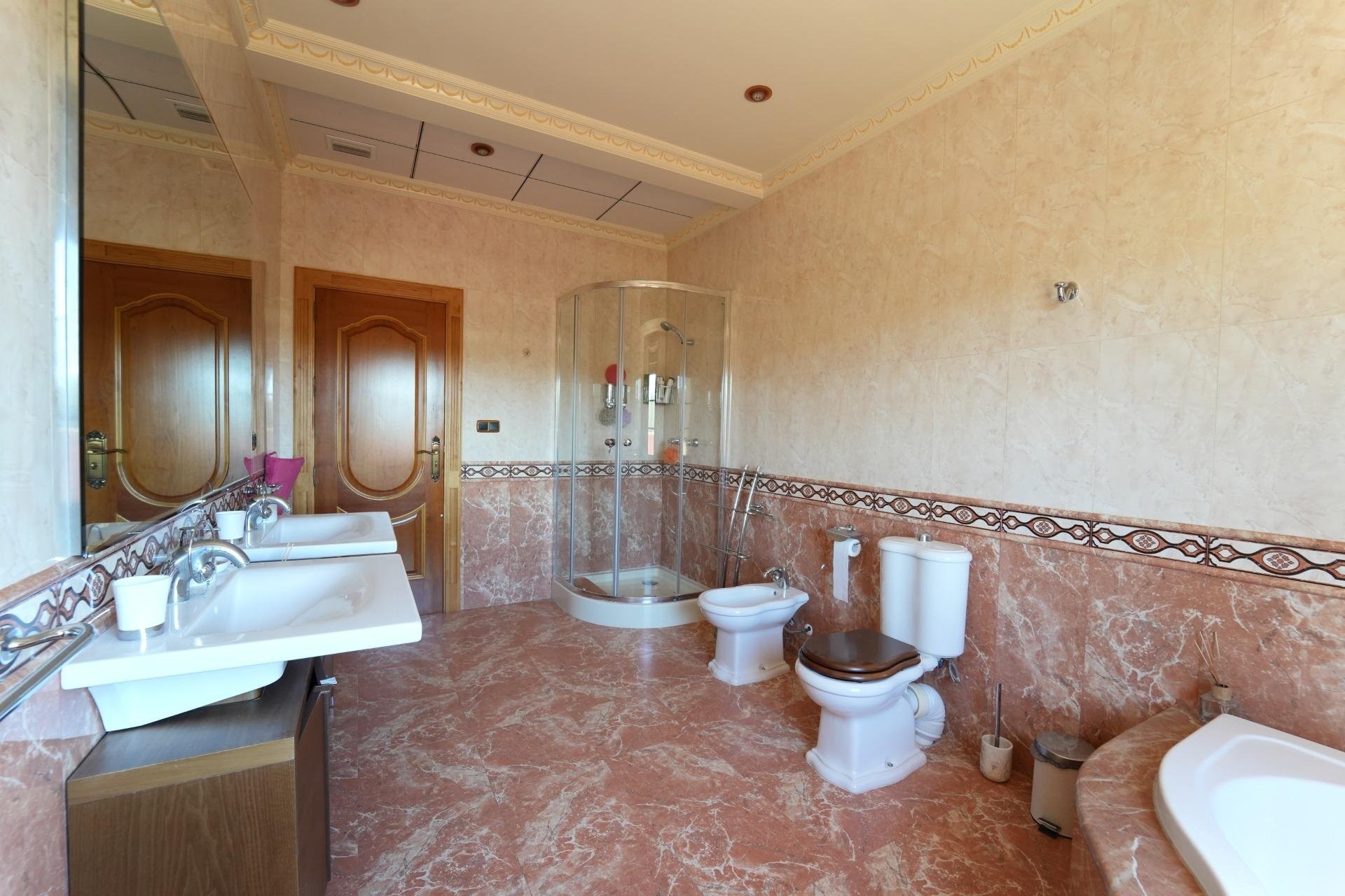 Herverkoop - Villa -
Orihuela Costa - Campoamor