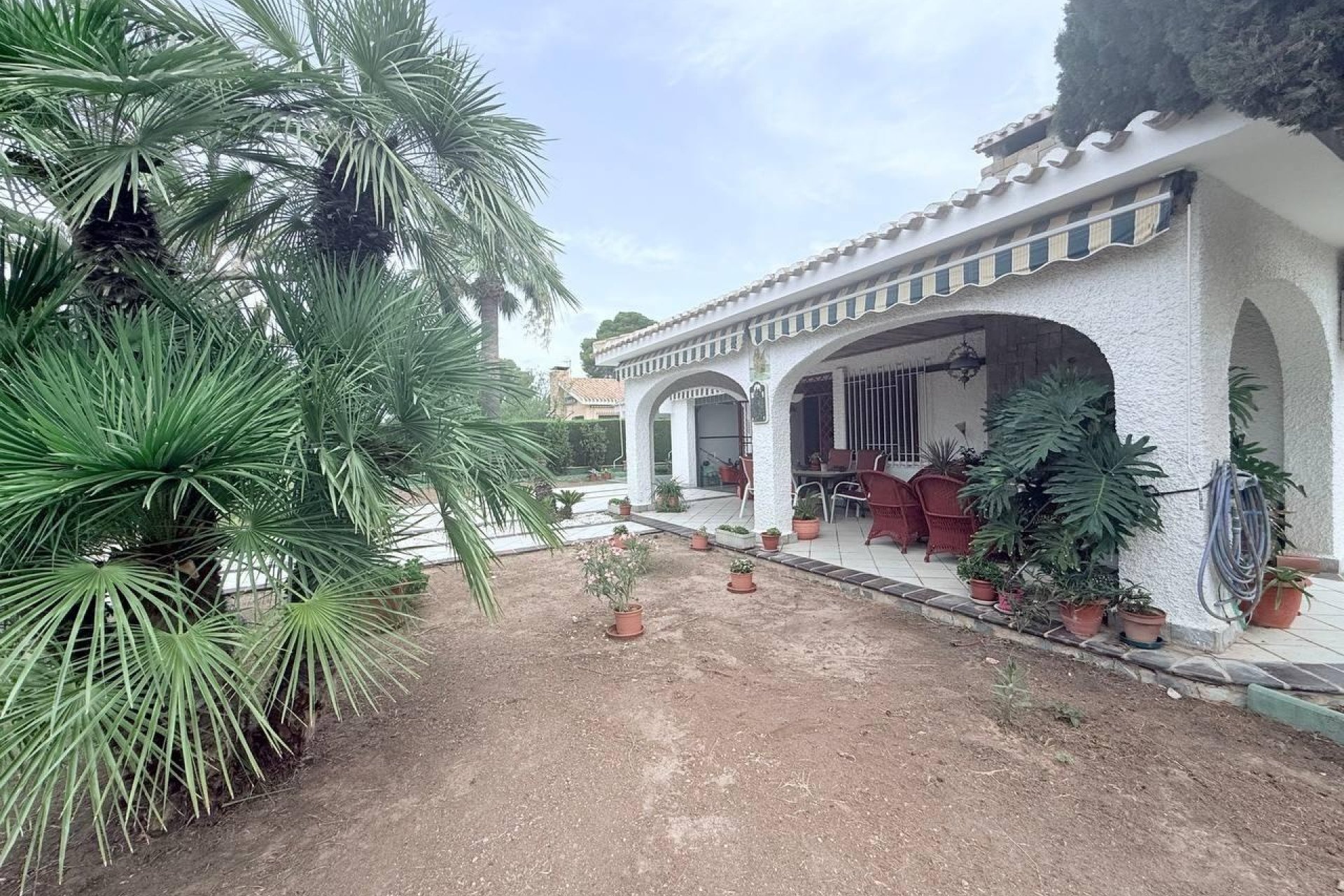 Herverkoop - Villa -
Orihuela Costa - Campoamor