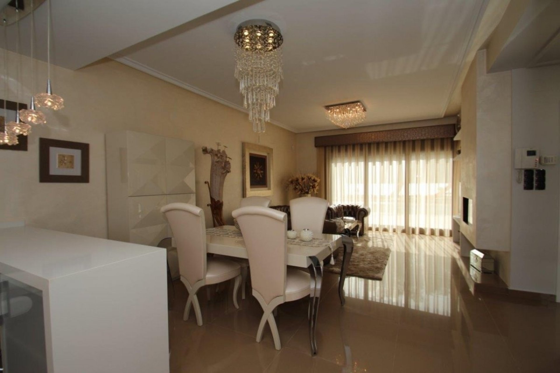 Herverkoop - Villa -
Orihuela Costa - Campoamor