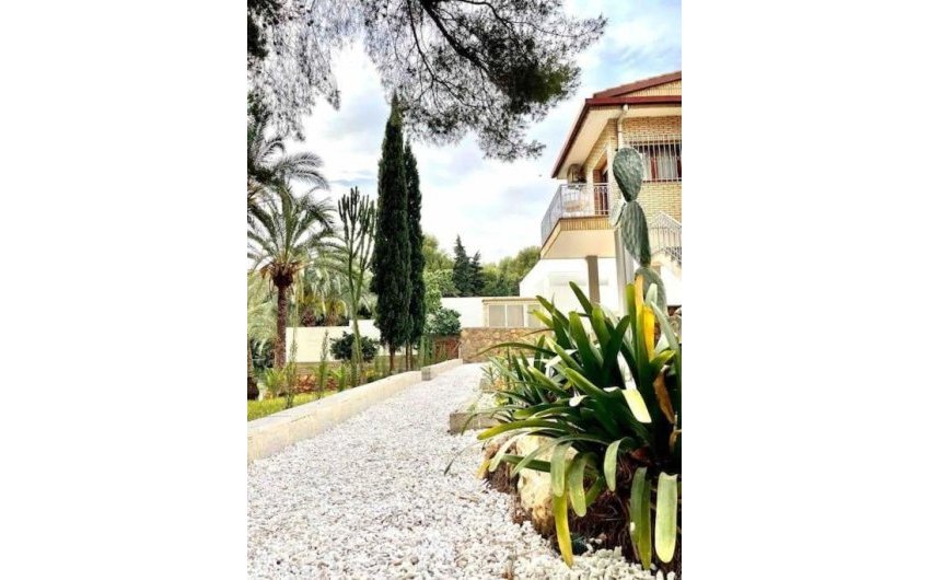 Herverkoop - Villa -
Orihuela Costa - Campoamor