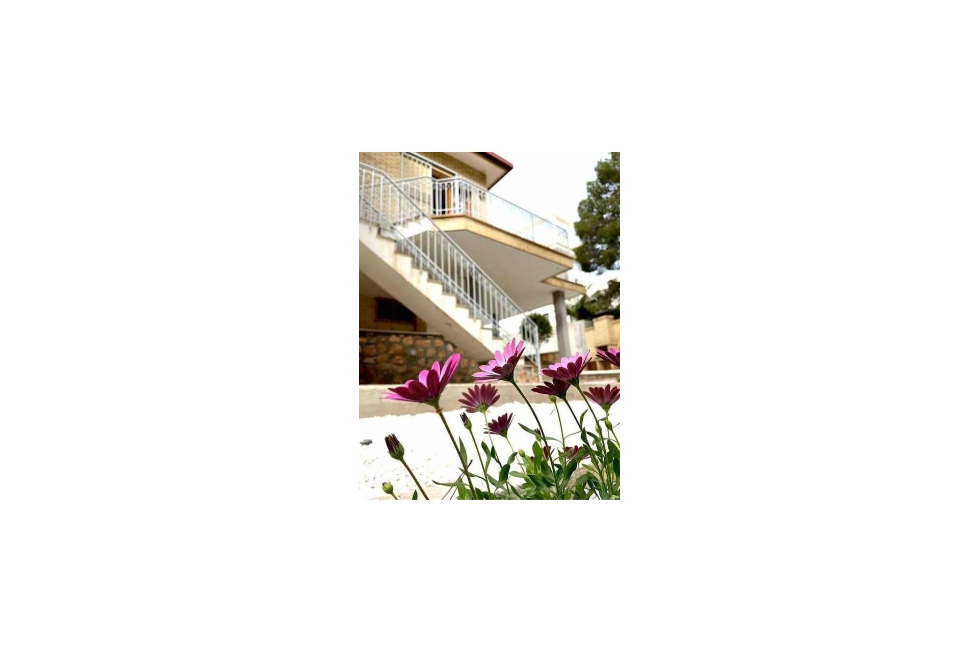 Herverkoop - Villa -
Orihuela Costa - Campoamor