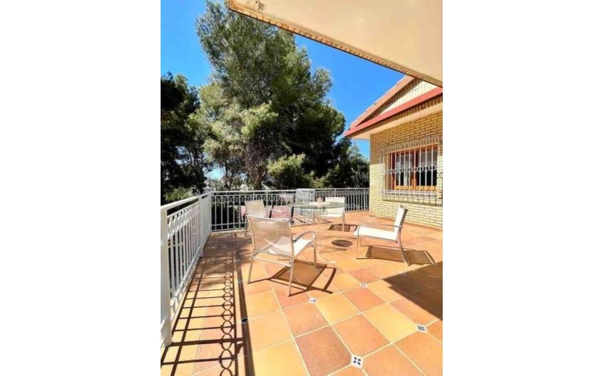 Herverkoop - Villa -
Orihuela Costa - Campoamor