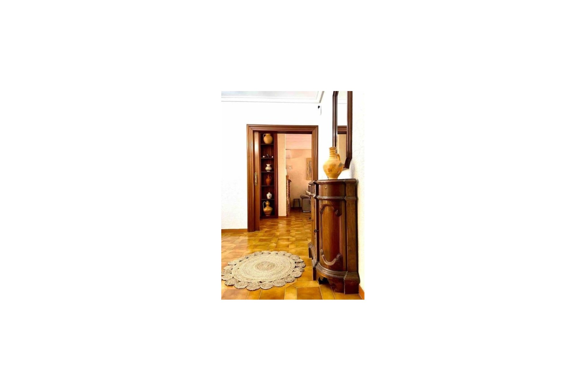 Herverkoop - Villa -
Orihuela Costa - Campoamor