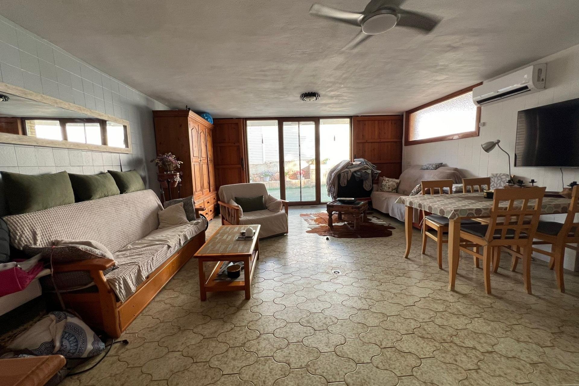 Herverkoop - Villa -
Orihuela Costa - Campoamor