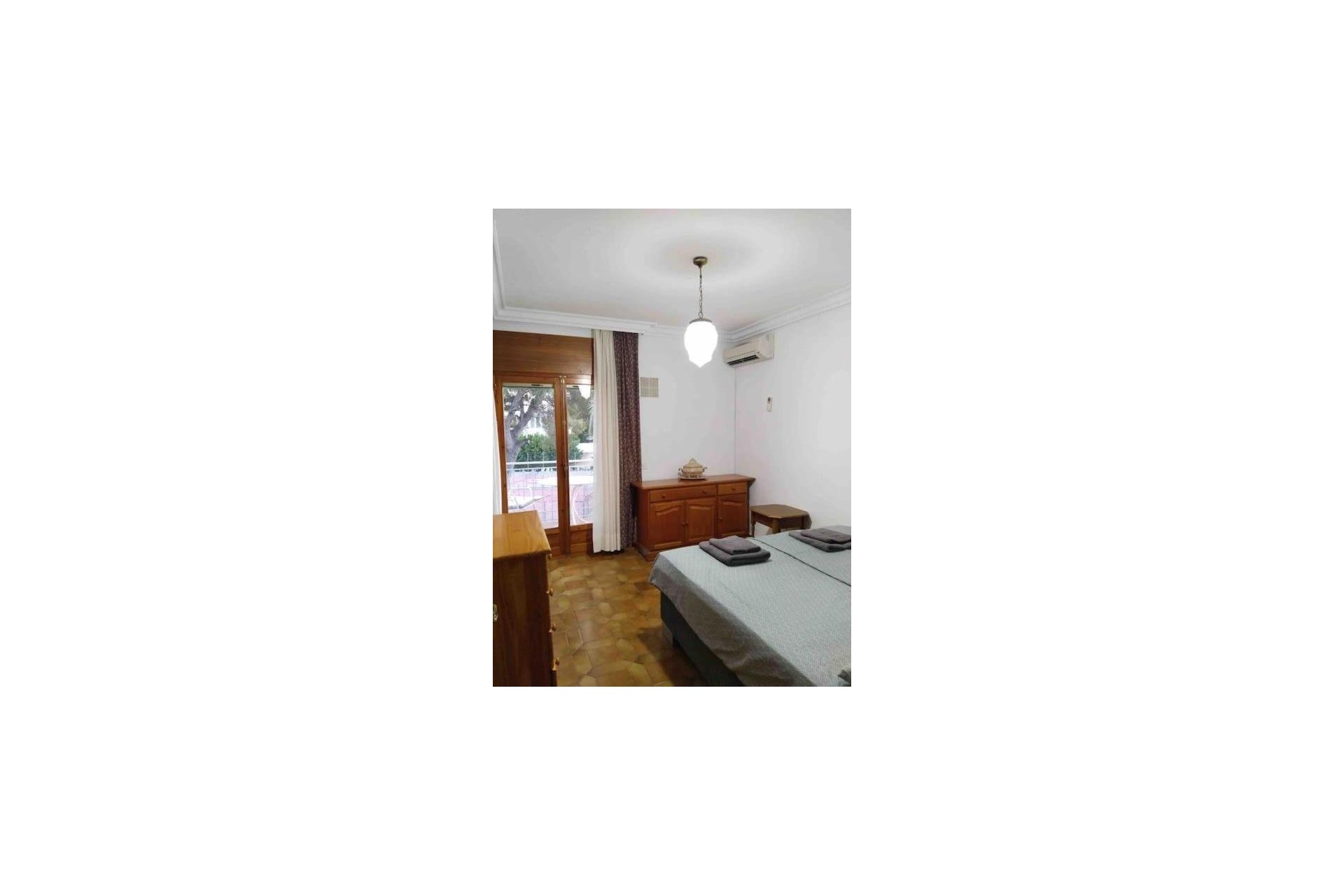 Herverkoop - Villa -
Orihuela Costa - Campoamor