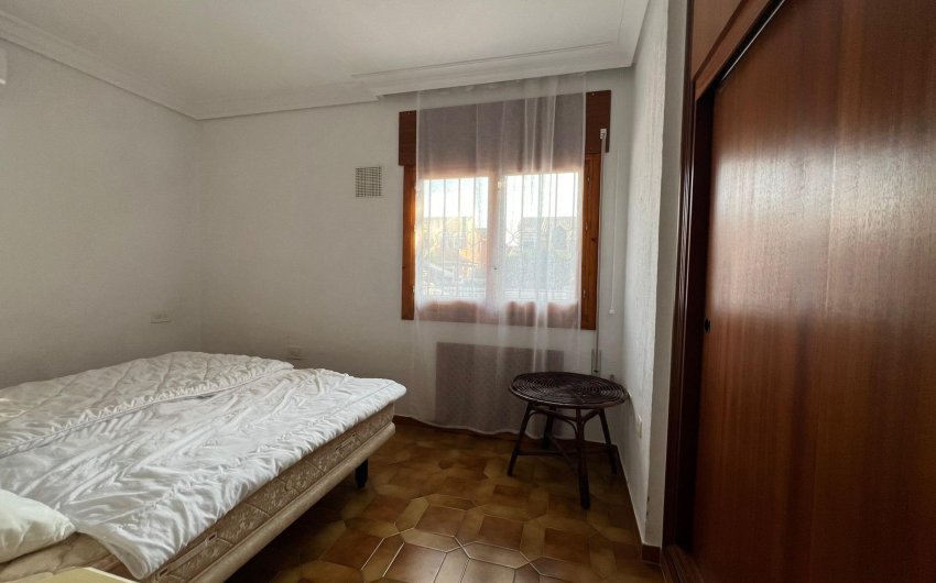 Herverkoop - Villa -
Orihuela Costa - Campoamor
