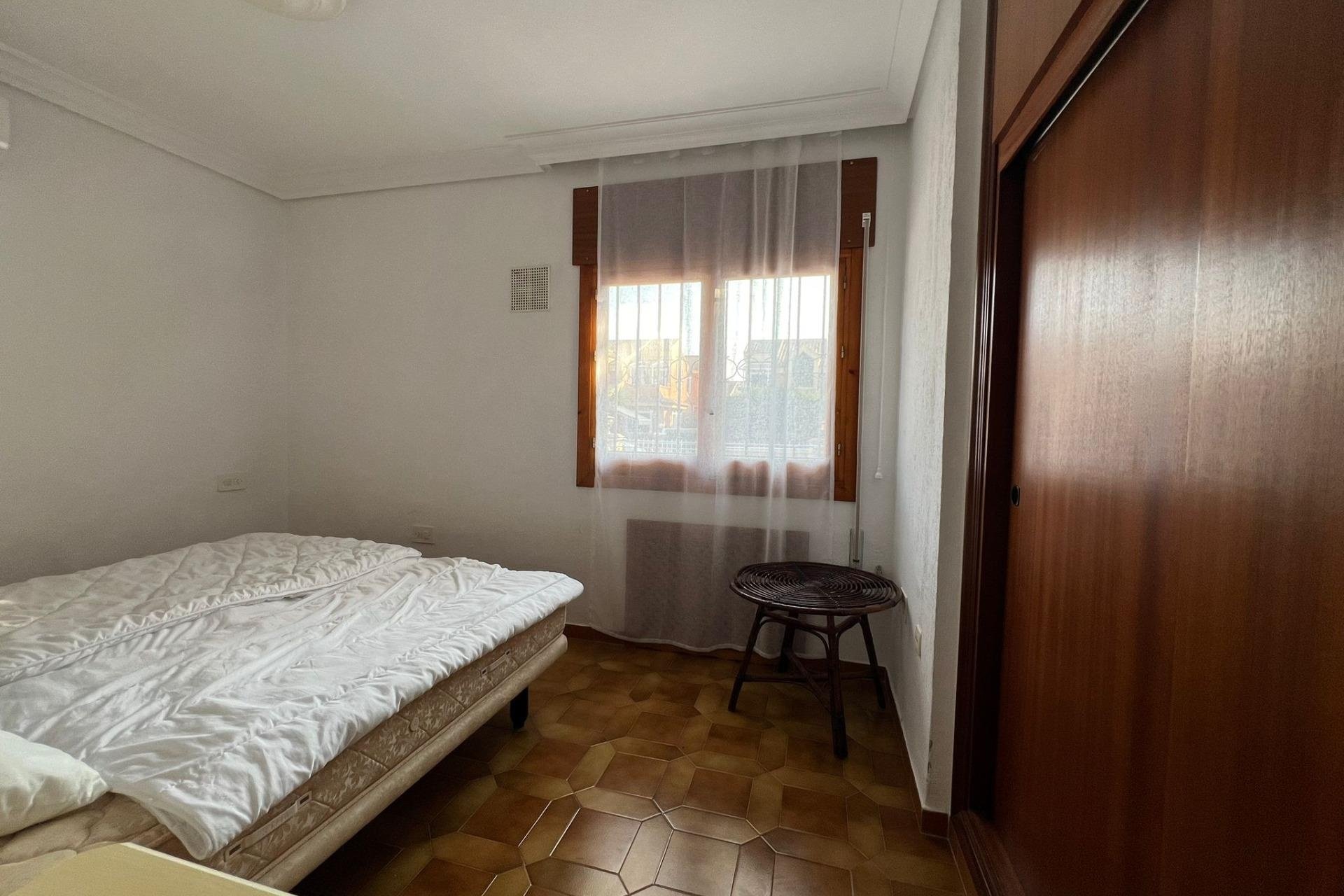 Herverkoop - Villa -
Orihuela Costa - Campoamor