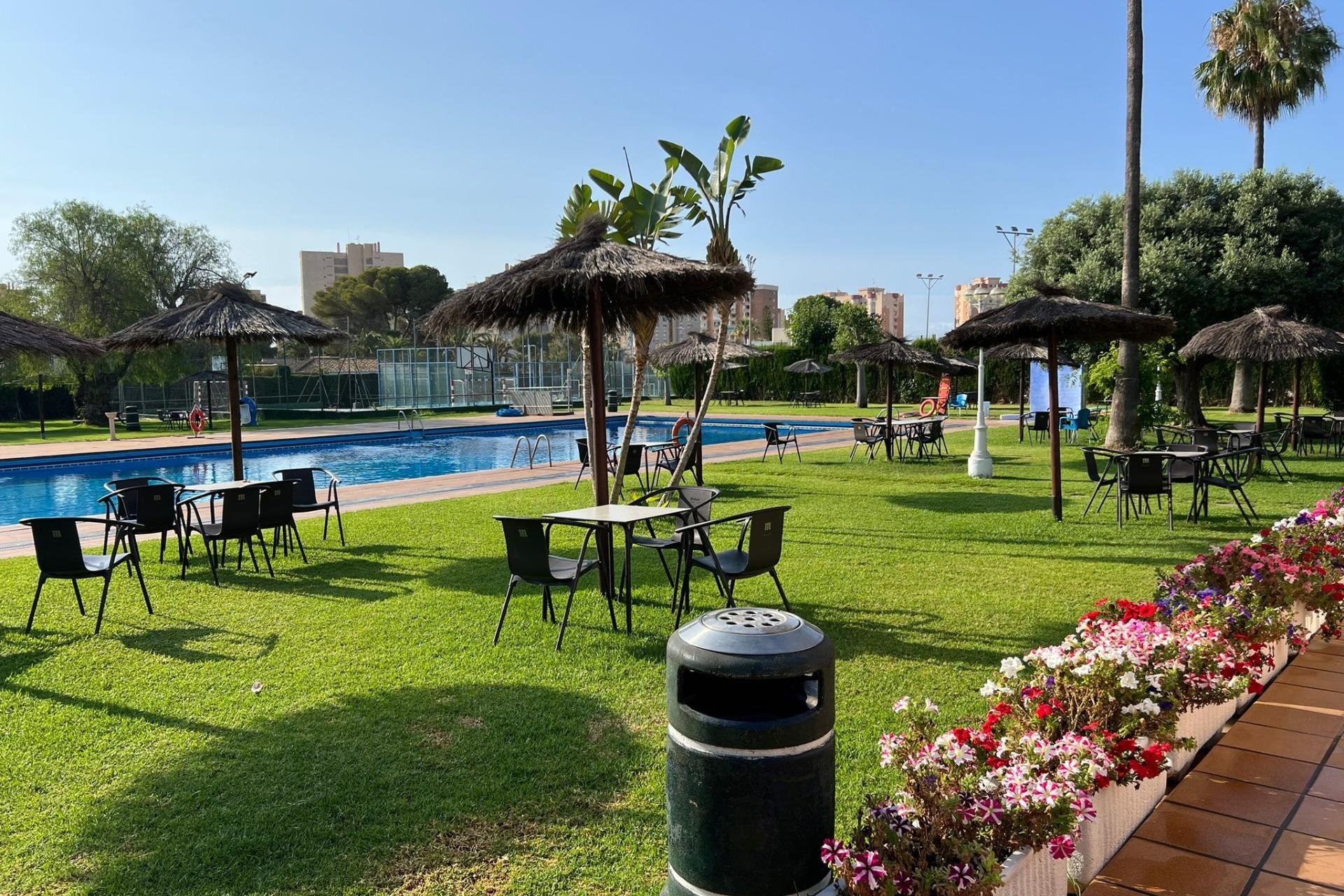 Herverkoop - Villa -
Orihuela Costa - Campoamor