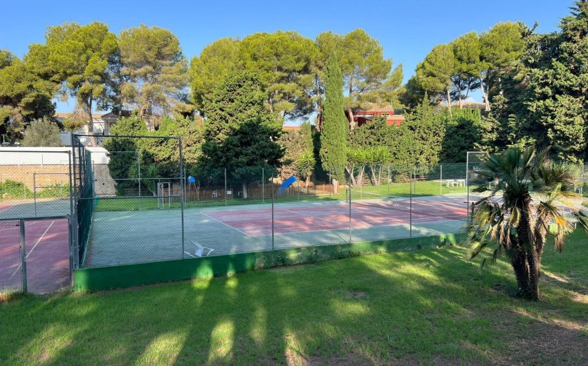 Herverkoop - Villa -
Orihuela Costa - Campoamor