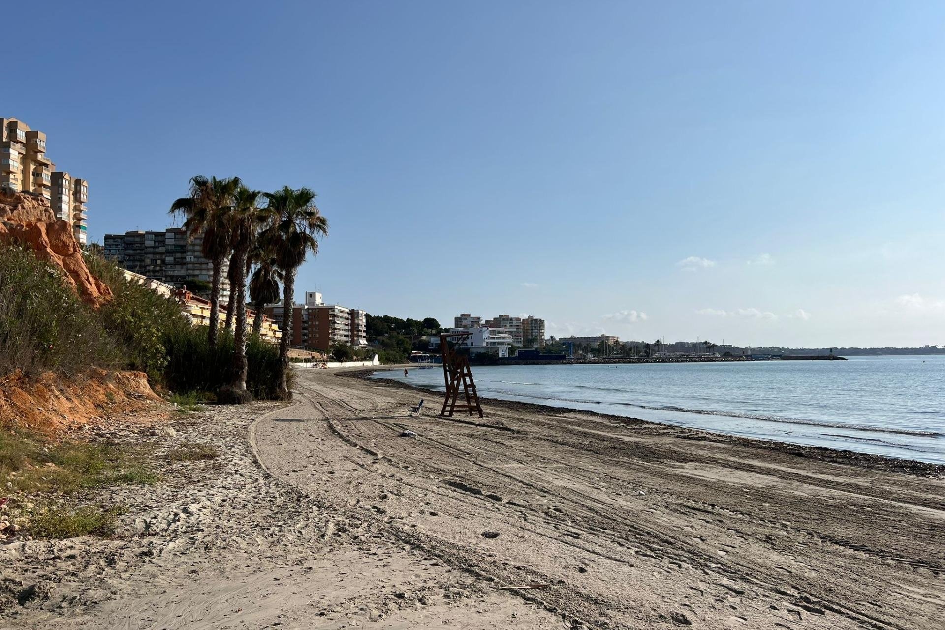 Herverkoop - Villa -
Orihuela Costa - Campoamor