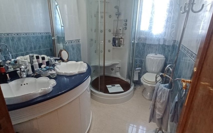 Herverkoop - Villa -
Orihuela Costa - Costa Blanca