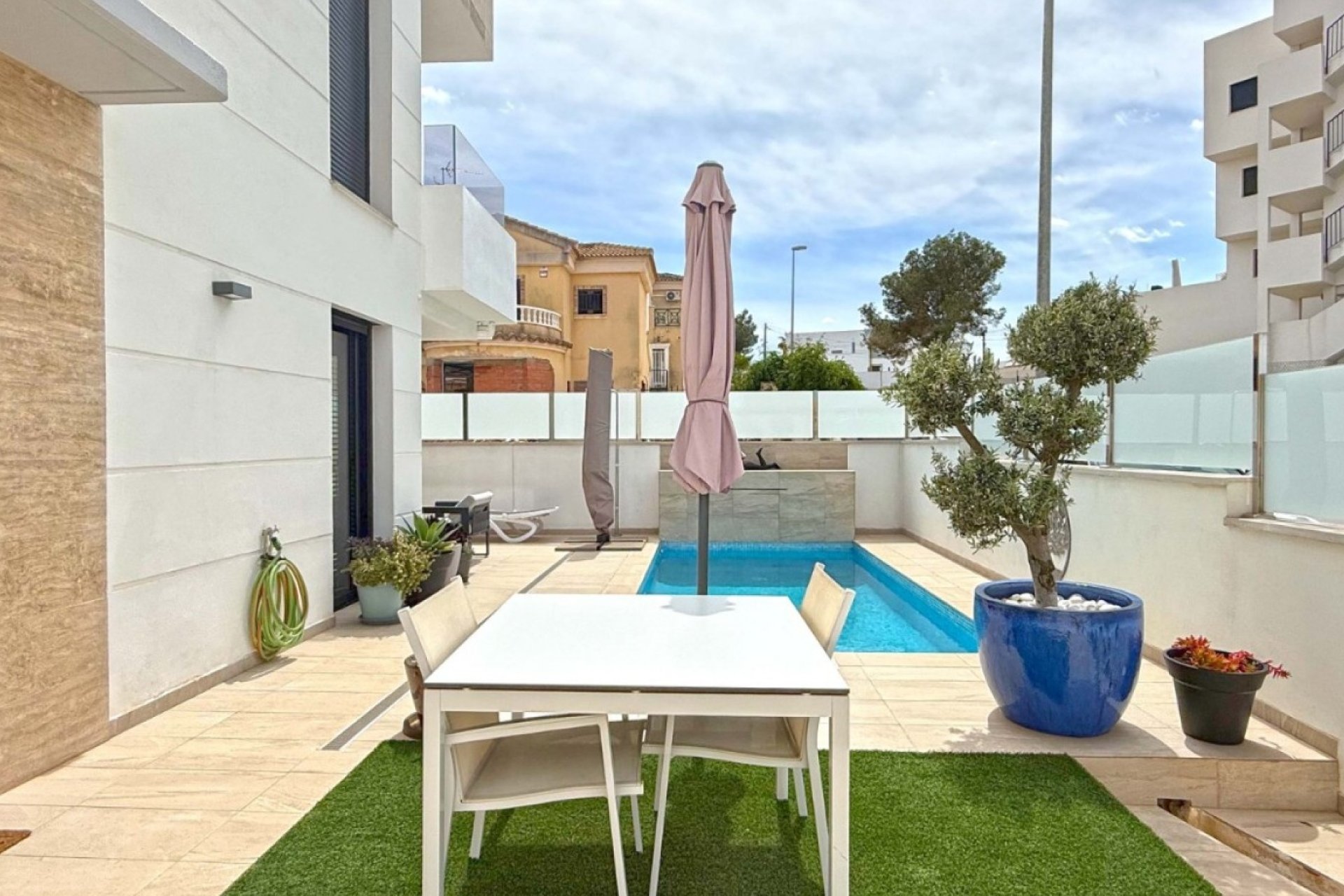 Herverkoop - Villa -
Orihuela Costa - Costa Blanca