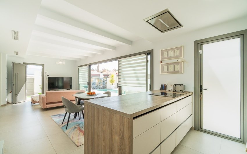 Herverkoop - Villa -
Orihuela Costa - Costa Blanca