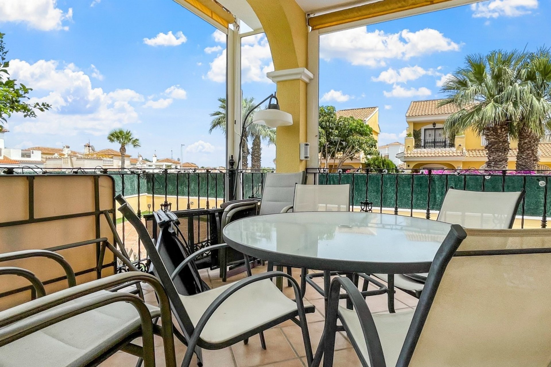Herverkoop - Villa -
Orihuela Costa - Costa Blanca