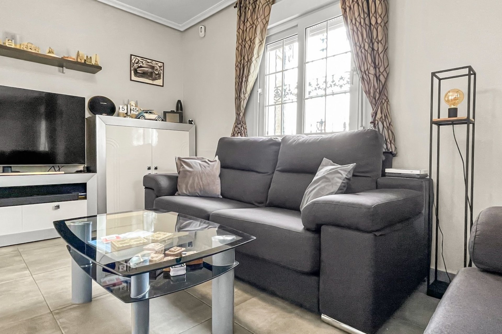 Herverkoop - Villa -
Orihuela Costa - Costa Blanca